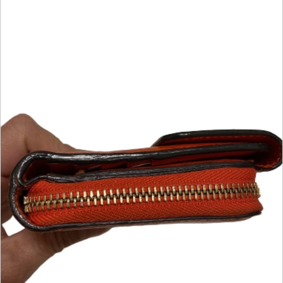 Gucci Orange Leather Zipper Wallet Gold Interlocking GG - Picture 13 of 16